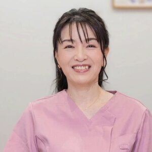福田綾院長のポートレート